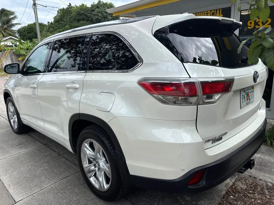 2016 Toyota Highlander - Image 6 of 13