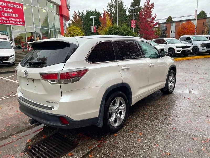 2016 Toyota Highlander - Image 6 of 12