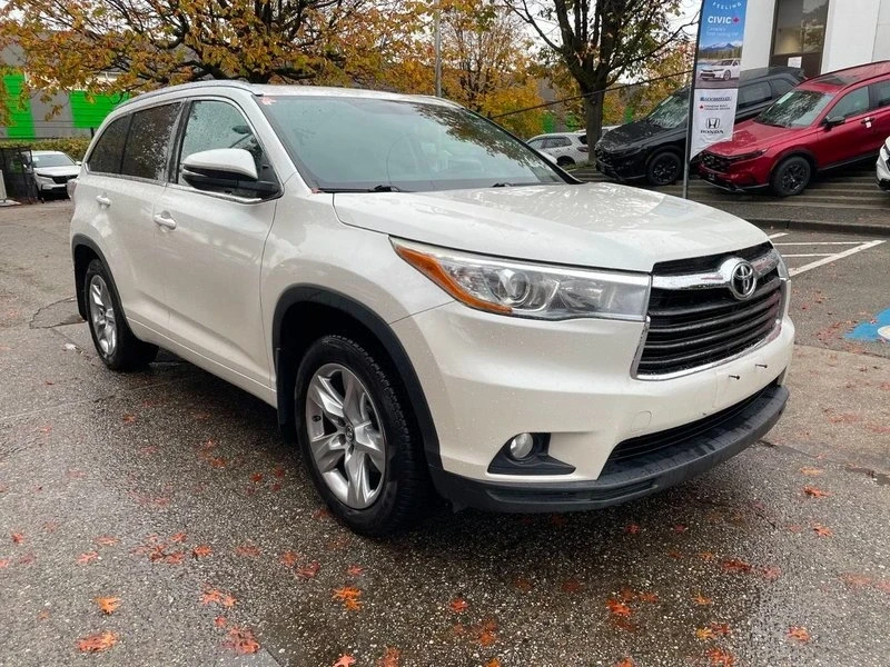 2016 Toyota Highlander - Image 8 of 12