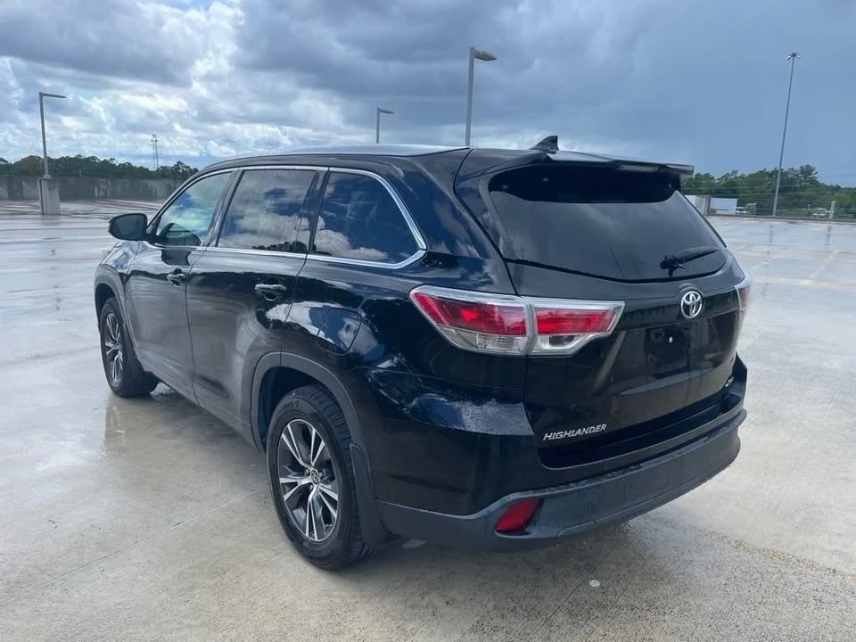 2016 Toyota Highlander - Image 4 of 9