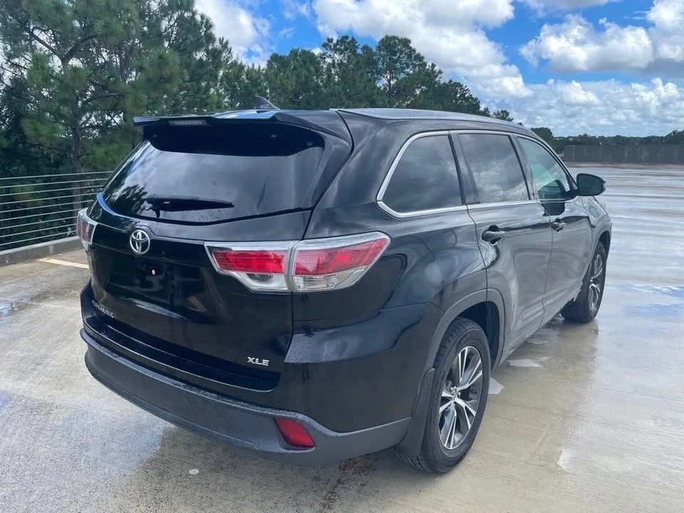 2016 Toyota Highlander - Image 6 of 9