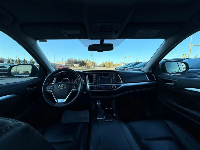 2016 Toyota Highlander - Image 13 of 18