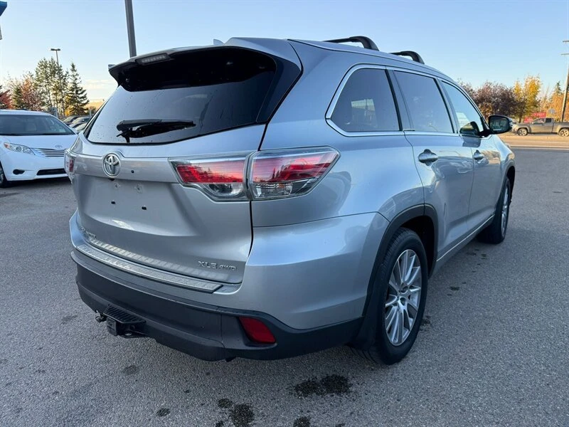 2016 Toyota Highlander - Image 7 of 18