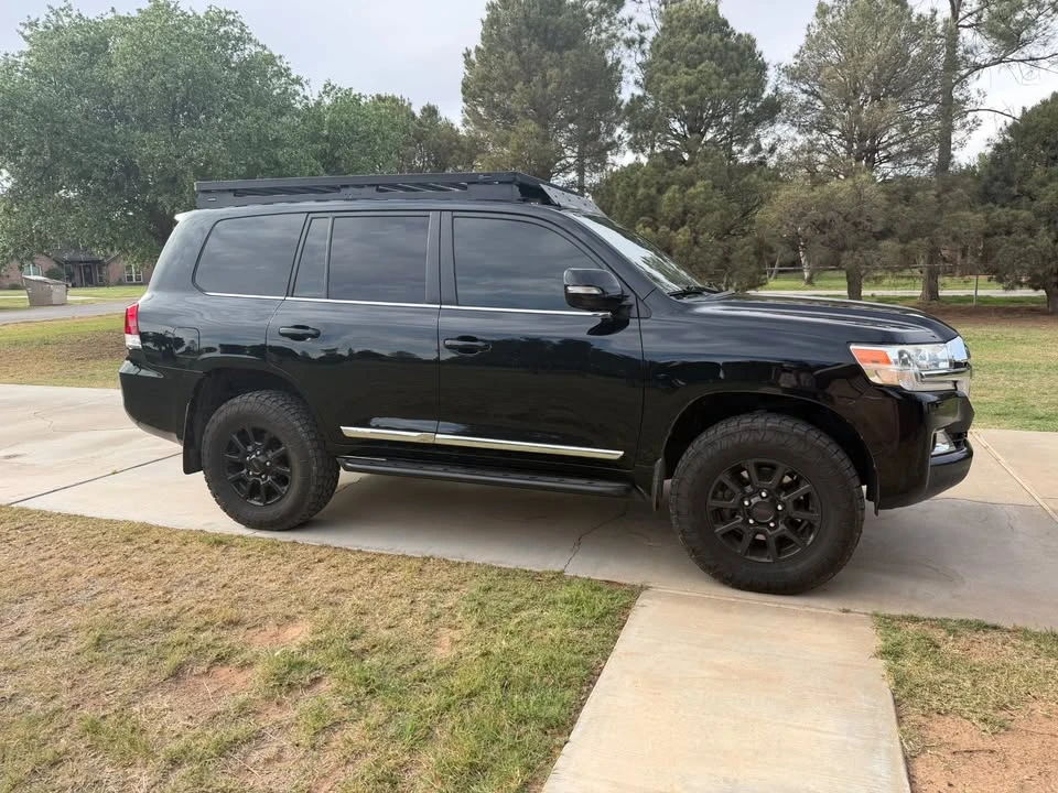 2016 Toyota Land Cruiser - Image 3 of 9