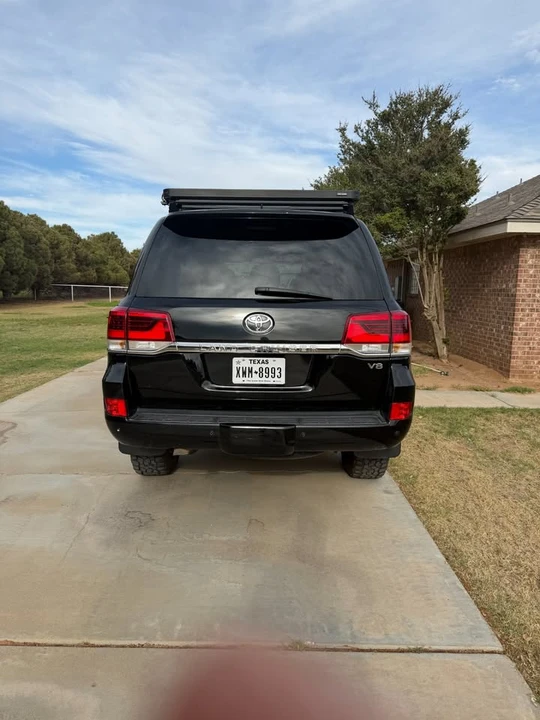 2016 Toyota Land Cruiser - Image 4 of 9