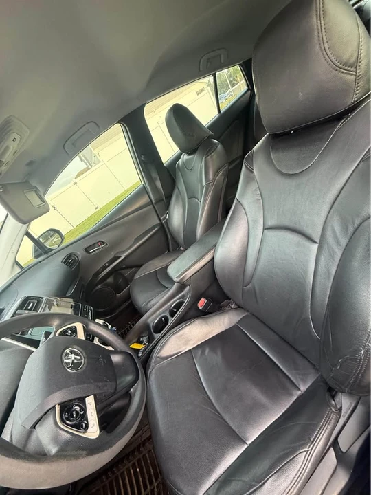 2016 Toyota Prius 4th Gen - Image 6 of 7