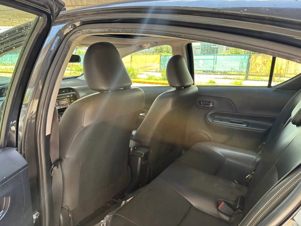 2016 Toyota Prius - Image 12 of 20
