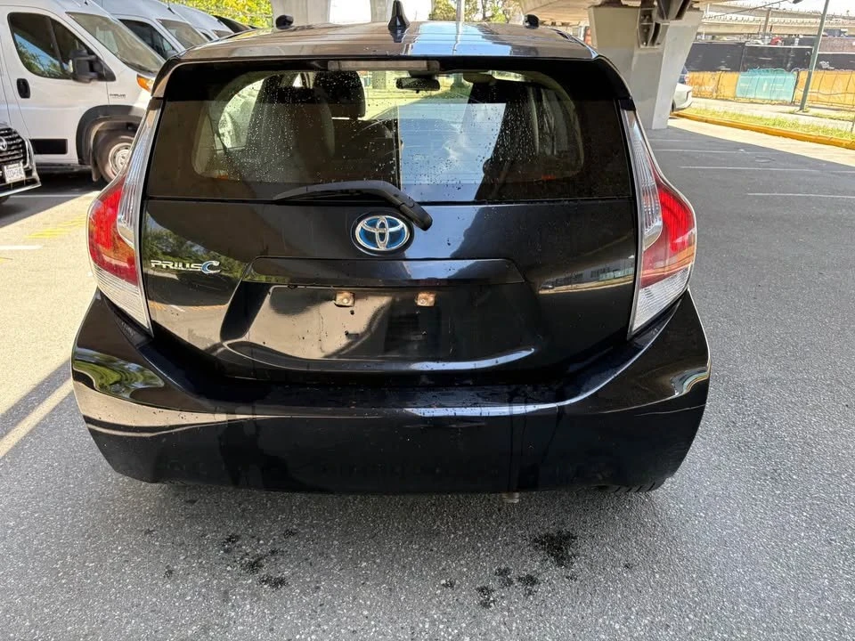 2016 Toyota Prius - Image 4 of 20