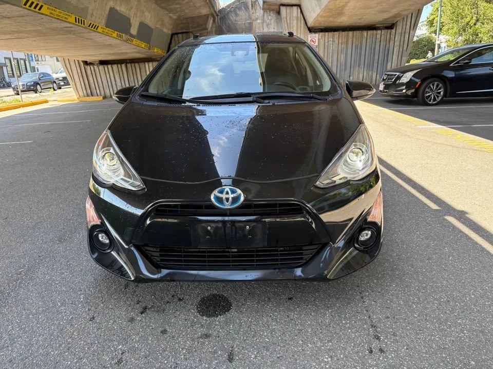 2016 Toyota Prius - Image 8 of 20