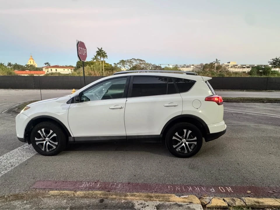 2016 Toyota RAV4 4th Gen - Image 3 of 7