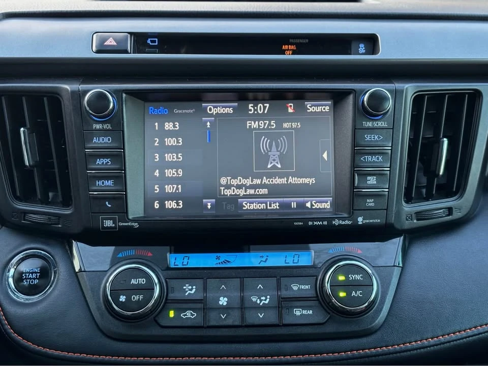 2016 Toyota RAV4 4th Gen - Image 6 of 17