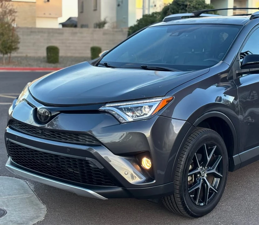 2016 Toyota RAV4 4th Gen - Image 16 of 17