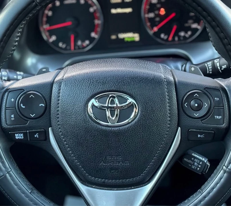 2016 Toyota RAV4 4th Gen - Image 5 of 17