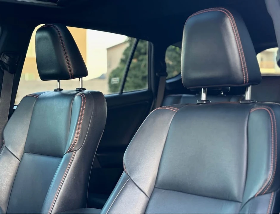 2016 Toyota RAV4 4th Gen - Image 10 of 17
