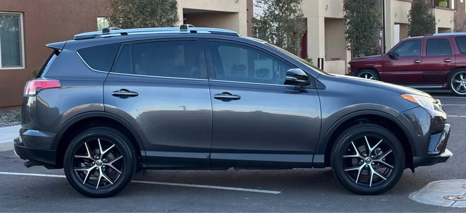 2016 Toyota RAV4 4th Gen - Image 3 of 17
