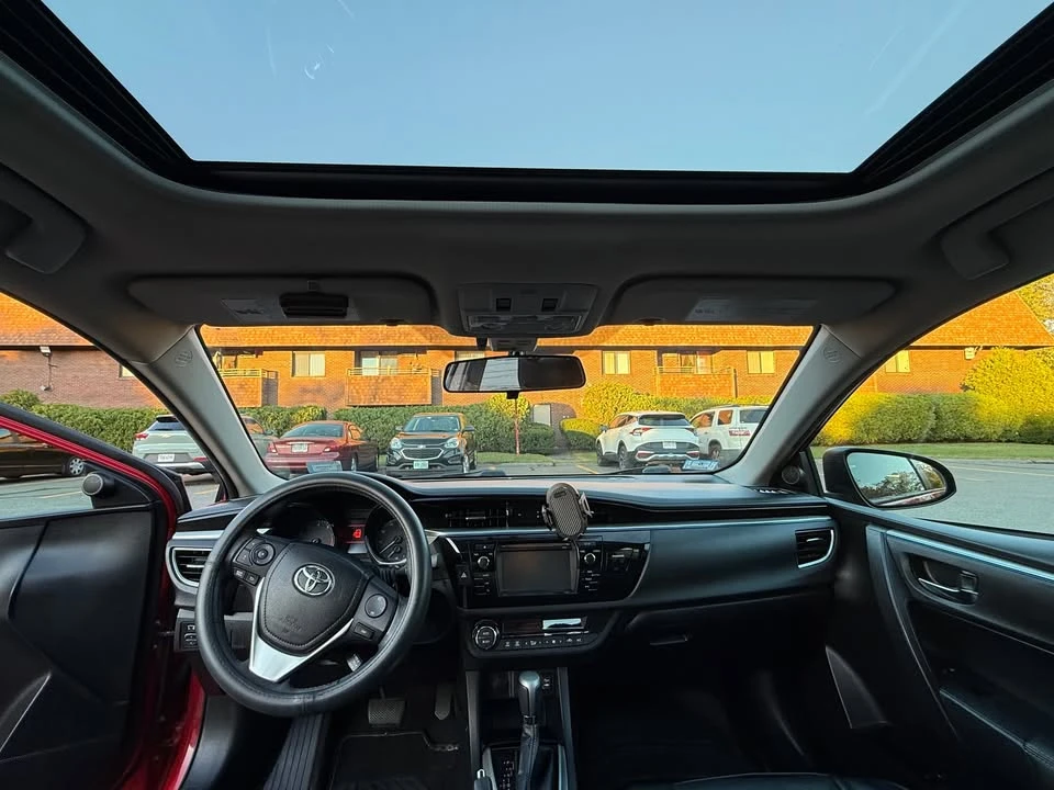 2016 Toyota Yaris - Image 10 of 14