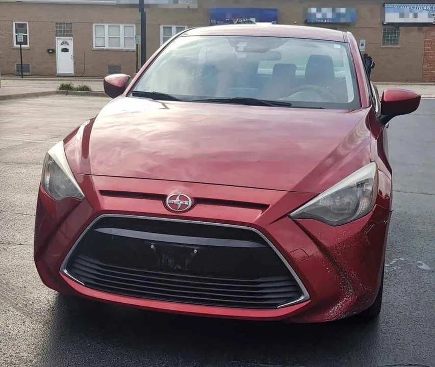 2016 Toyota Yaris - Image 10 of 10