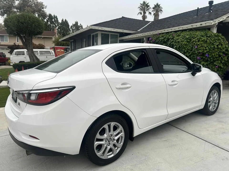 2016 Toyota Yaris - Image 3 of 18