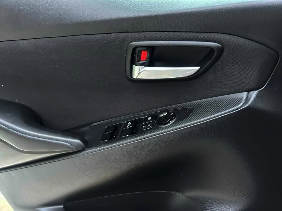 2016 Toyota Yaris - Image 11 of 18