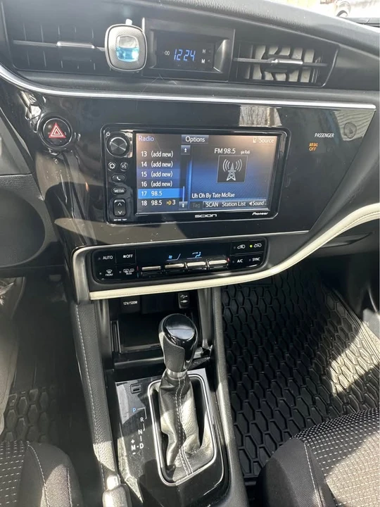 2016 Toyota Corolla 11th Gen - Image 8 of 11