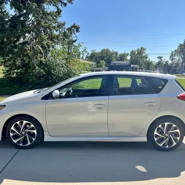 2016 Scion iM Base