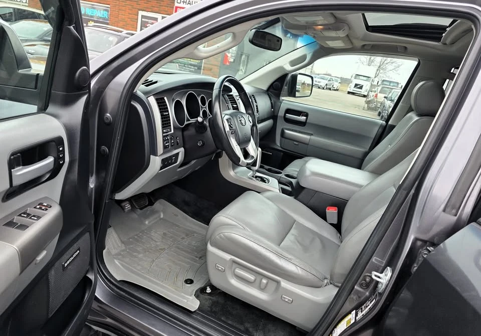 2016 Toyota Sequoia 2nd Gen - Image 9 of 20