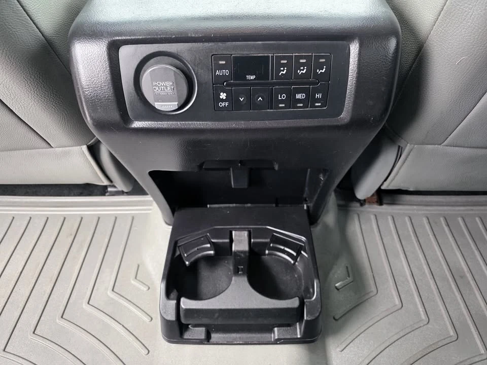 2016 Toyota Sequoia 2nd Gen - Image 16 of 20