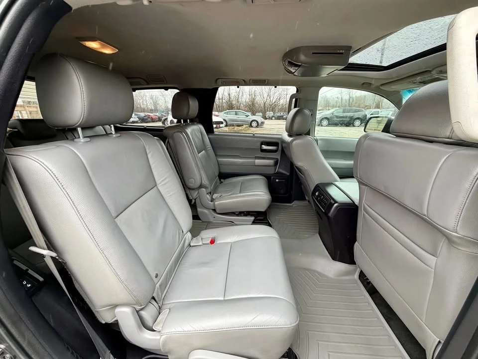 2016 Toyota Sequoia 2nd Gen - Image 16 of 20