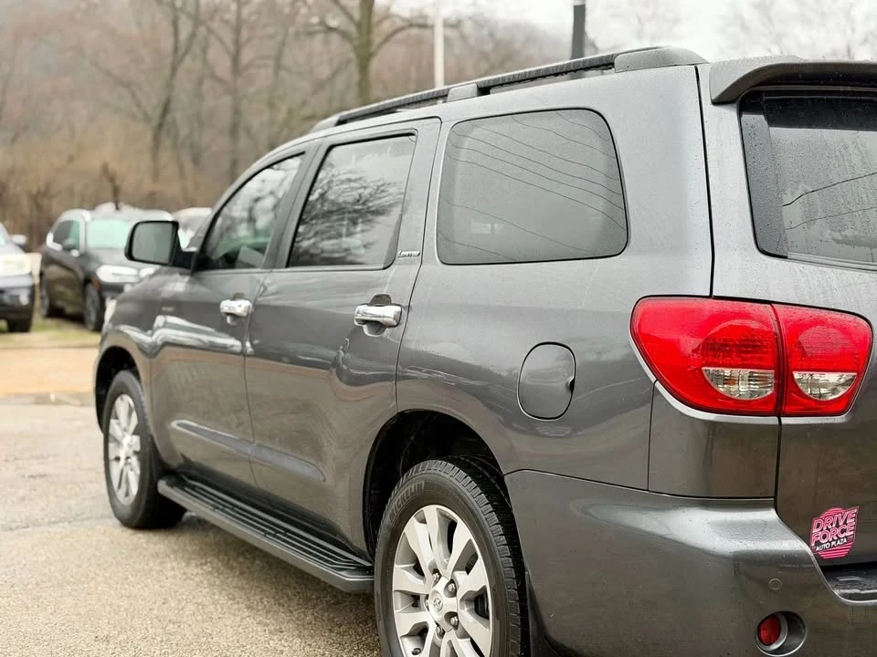 2016 Toyota Sequoia 2nd Gen - Image 8 of 20