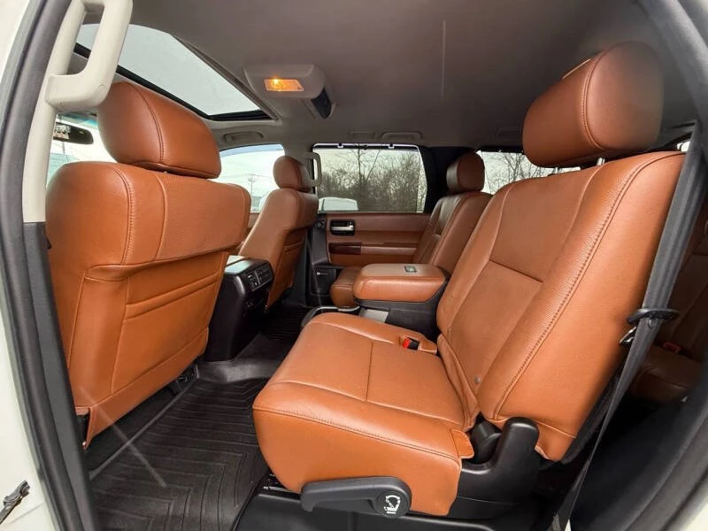 2016 Toyota Sequoia 2nd Gen - Image 10 of 20