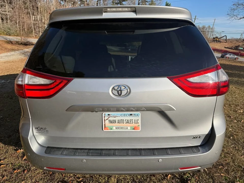 2016 Toyota Sienna 3rd Gen - Image 3 of 16