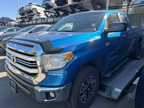2016 Toyota Tundra 4X4 Double Cab SR 5.7 TRD Offroad Package