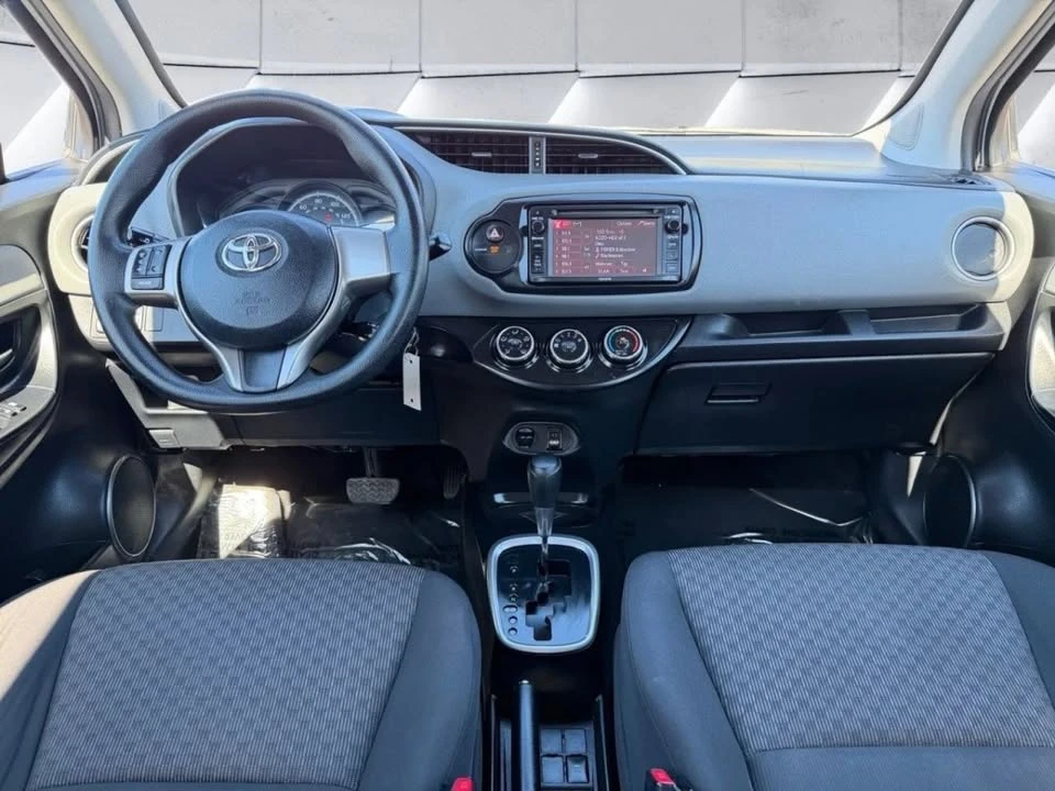 2016 Toyota Yaris - Image 12 of 19