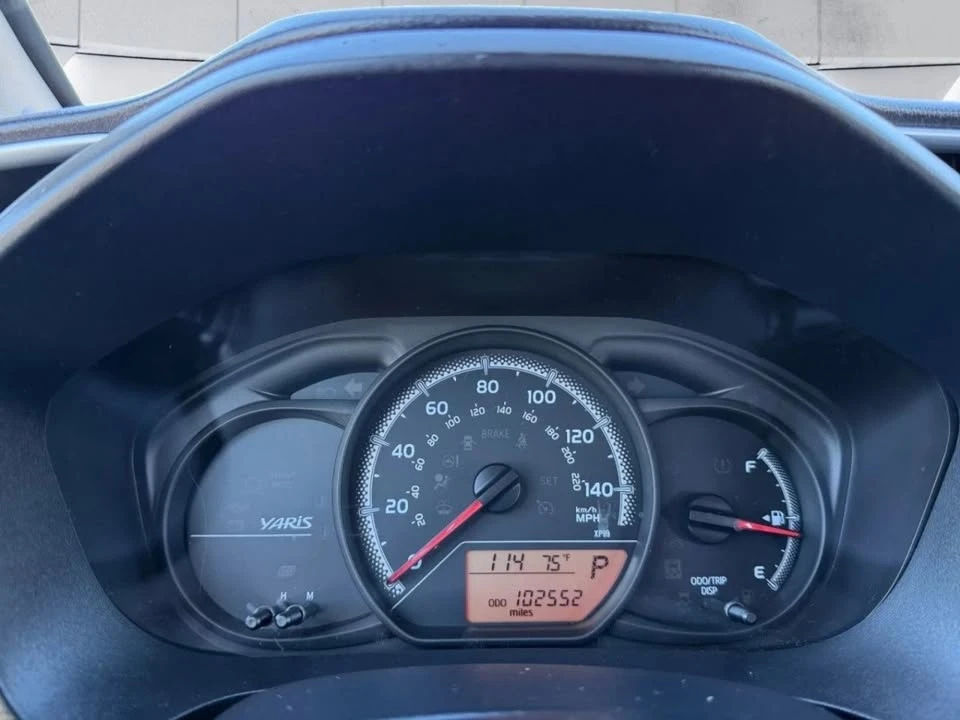 2016 Toyota Yaris - Image 16 of 19