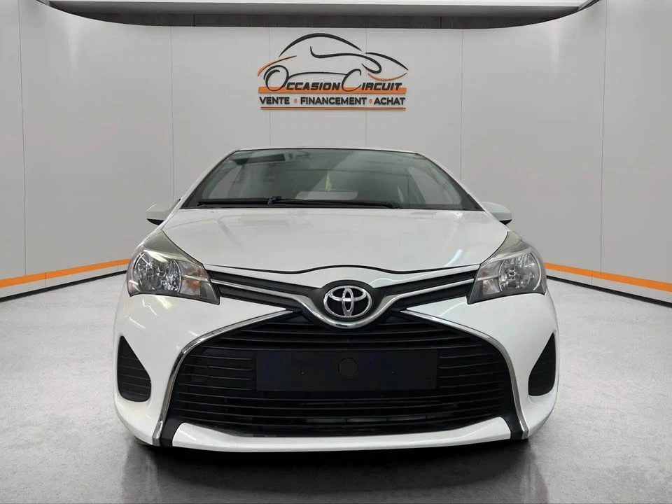 2016 Toyota Yaris - Image 2 of 15