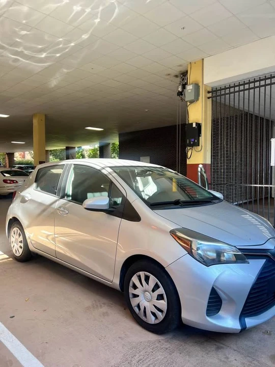 2016 Toyota Yaris - Image 4 of 7
