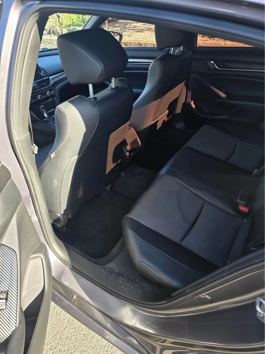 2016 Toyota Yaris - Image 9 of 10