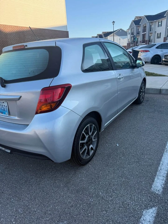 2016 Toyota Yaris - Image 3 of 8
