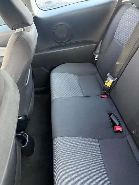 2016 Toyota Yaris - Image 8 of 8