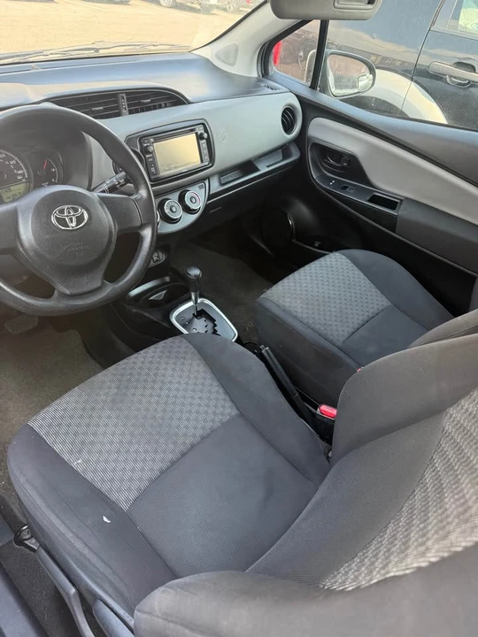 2016 Toyota Yaris - Image 7 of 8