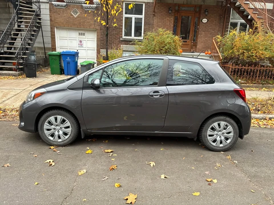 2016 Toyota Yaris - Image 2 of 7