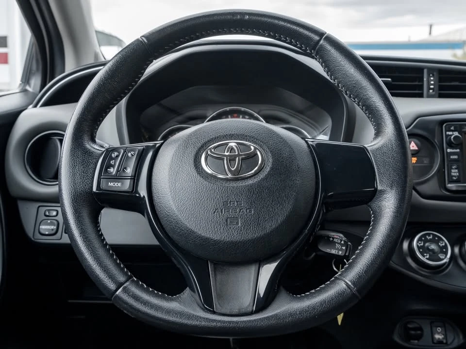 2016 Toyota Yaris - Image 8 of 20