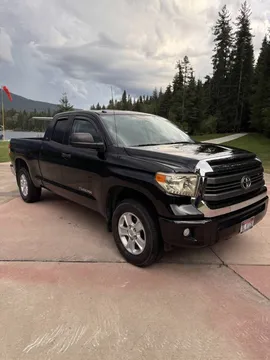 2016 Toyota Tundra SR5 V8