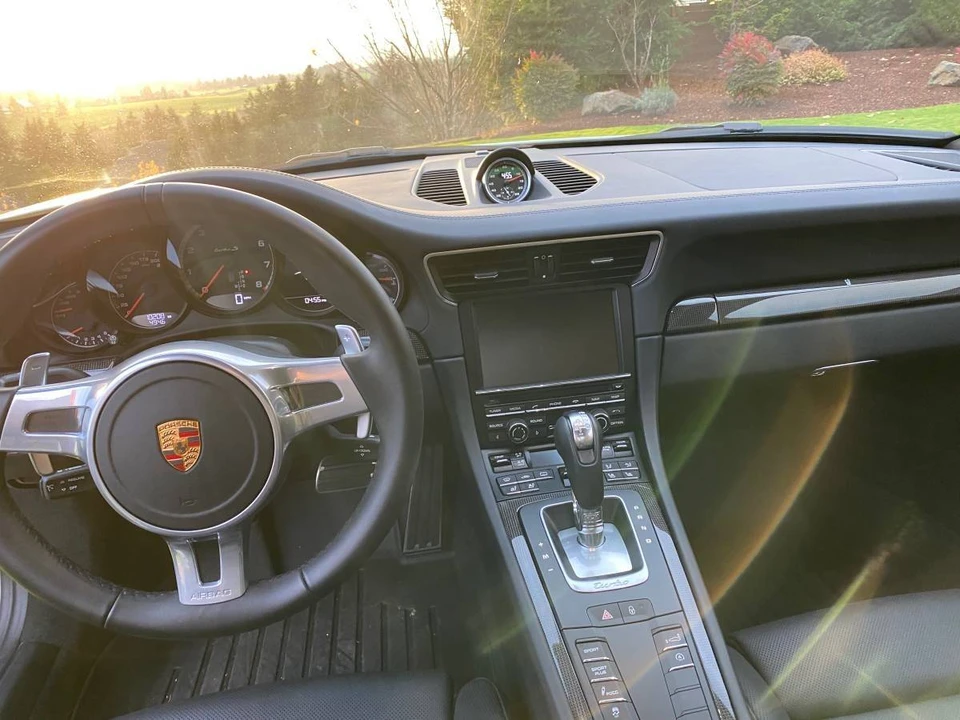 2016 Porsche 991 Turbo S - Image 5 of 10