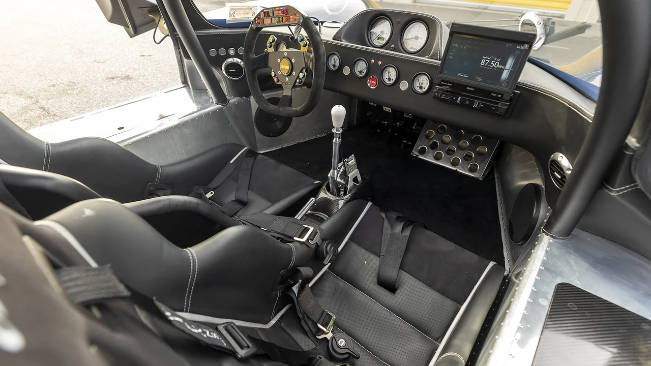 2016 Ultima - Image 6 of 31