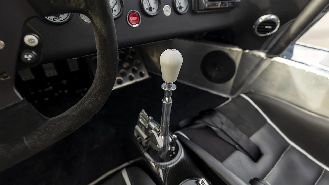 2016 Ultima - Image 31 of 31