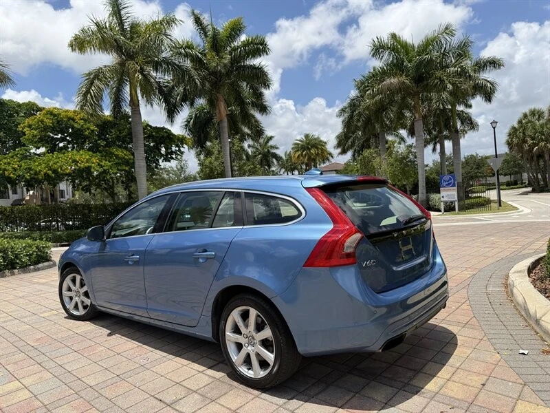 2016 Volvo V60 1st Gen - Image 15 of 24