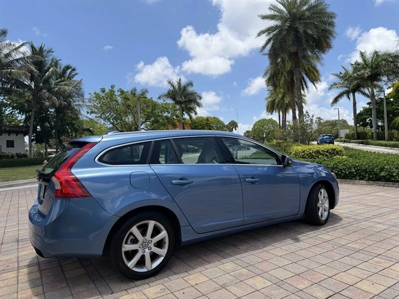 2016 Volvo V60 1st Gen - Image 3 of 24