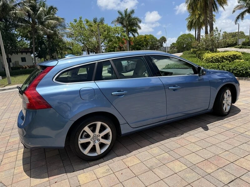 2016 Volvo V60 1st Gen - Image 10 of 24