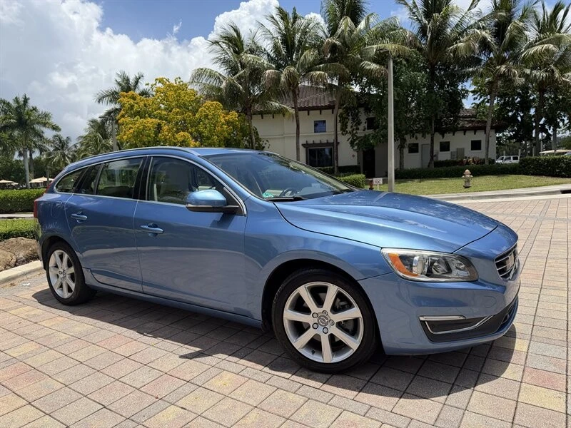 2016 Volvo V60 1st Gen - Image 21 of 24